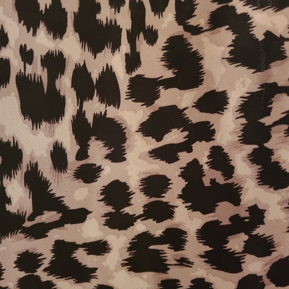 NWT Tribal Jeans Animal Print Tank Top in Size Medium - Picture 2 of 6